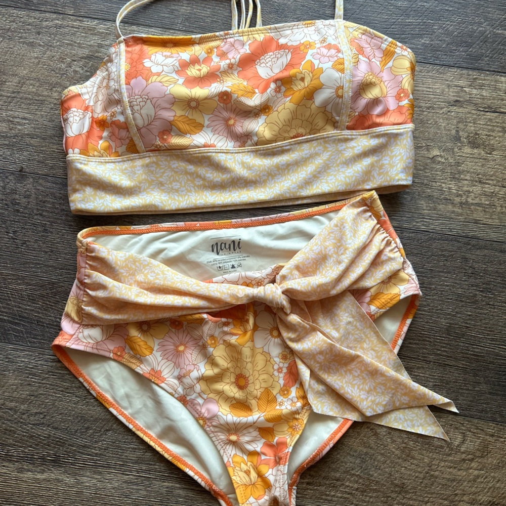 Great condition size medium sunset floral Nani Swimwear crop top and bottom.